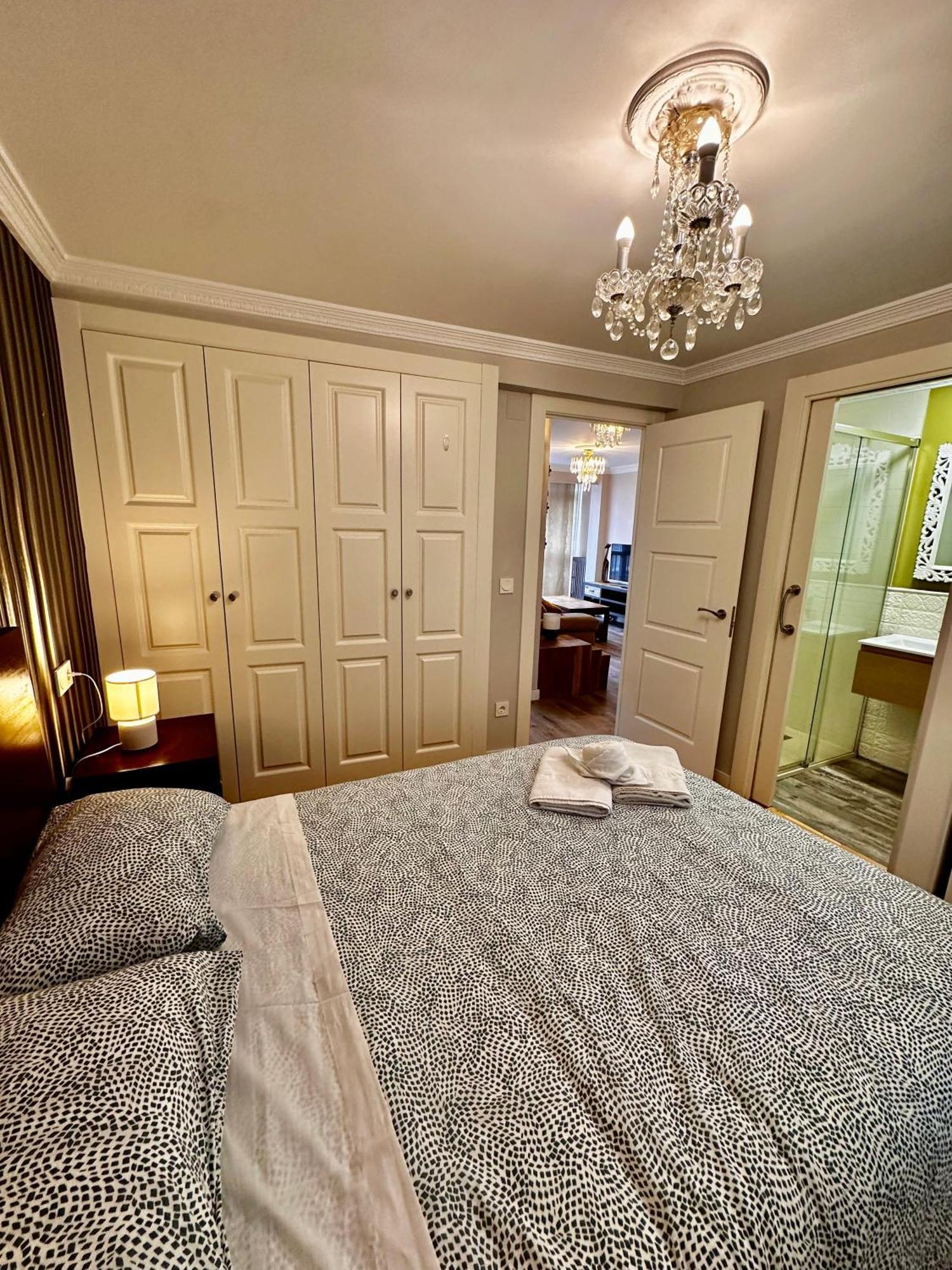 Atuaire Home Vista Catedral De Burgo Екстериор снимка