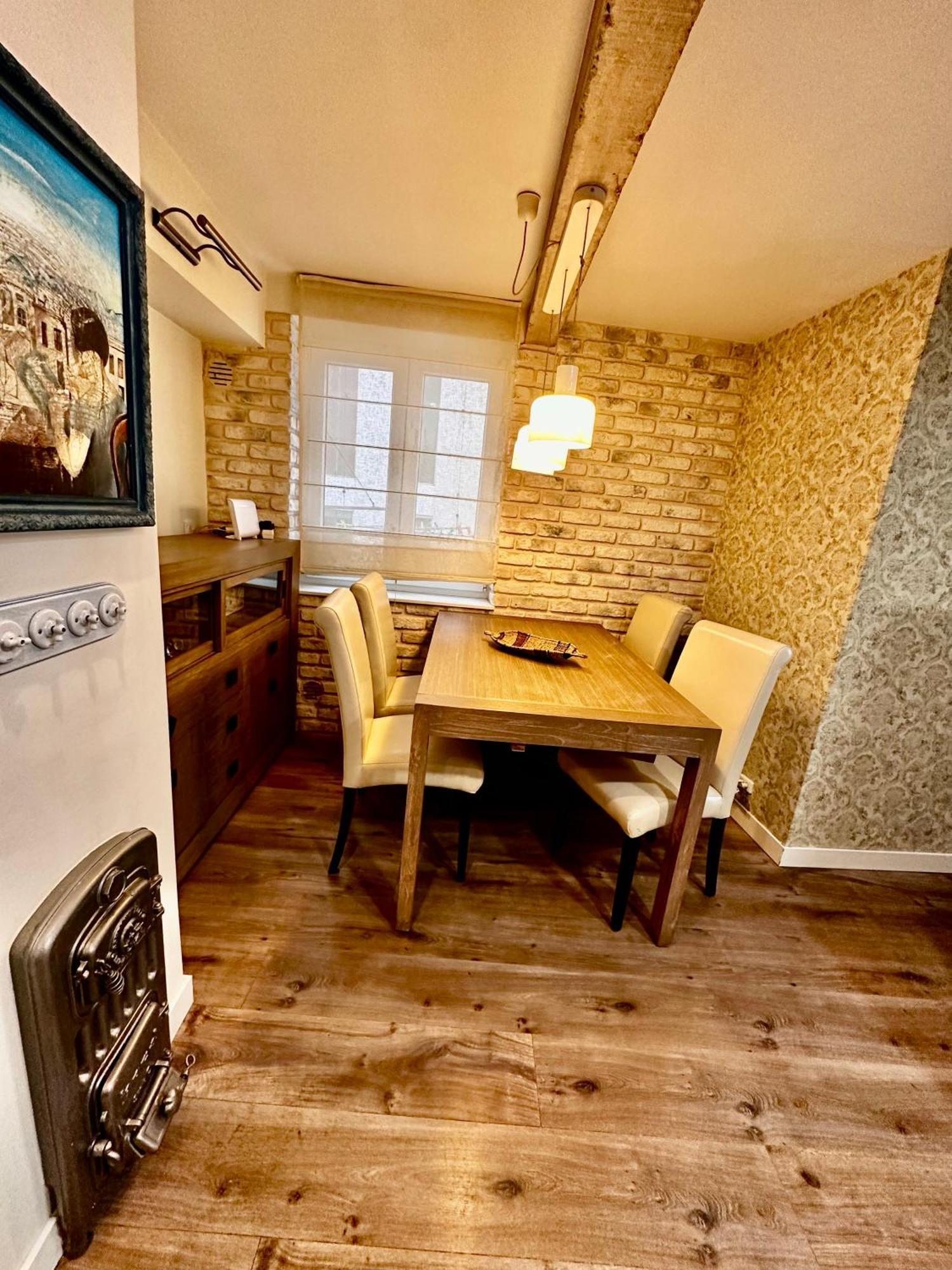 Atuaire Home Vista Catedral De Burgo Екстериор снимка